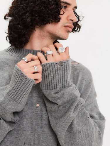 Свитер оверсайз рваный женский и мужской теплая унисекс фото 7