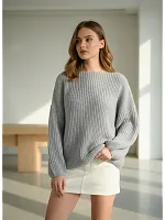 Вязаный свитер оверсайз удлиненный