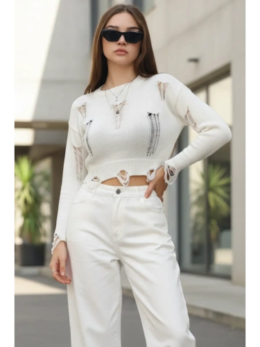 Свитер укороченный c рваным эффектом оверсайз кофта