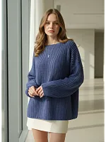 Вязаный свитер оверсайз удлиненный